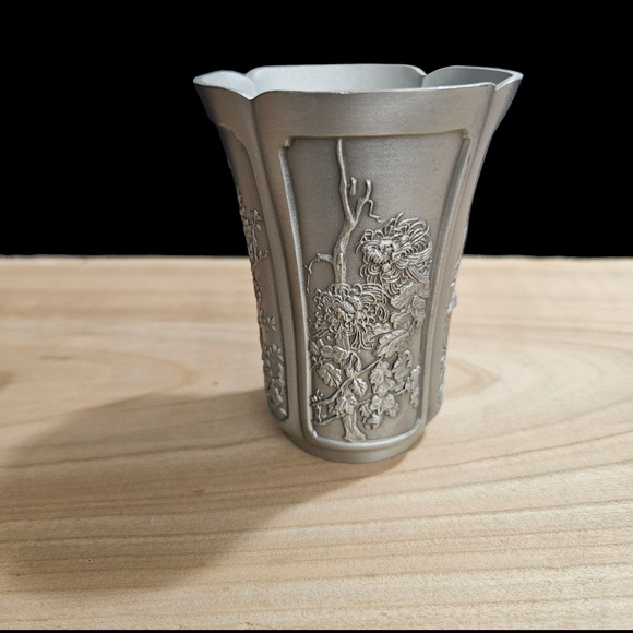 Royal Selangor Pewter Four Seasons Cup Embossed Floral Panel Tumbler - Picture 3 of 7